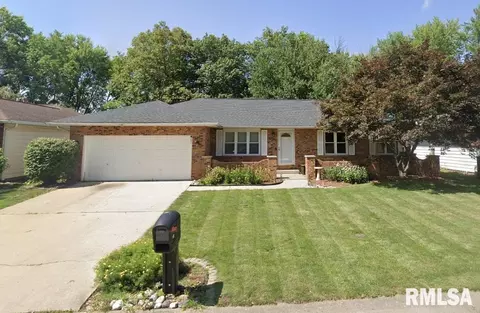 13 Sarah Ave, Springfield, IL 62703