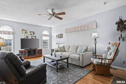 Living - 3700 Whig St, Springfield, IL 62711 photo 6 of 6
