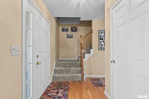 Entry Way - 3700 Whig St, Springfield, IL 62711 photo 1 of 2