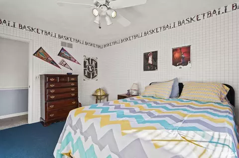 Bedroom - 3700 Whig St, Springfield, IL 62711 photo 4 of 7