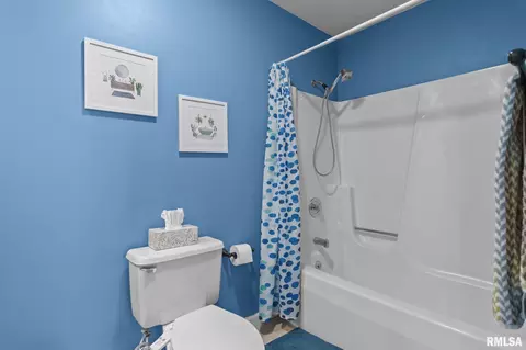Bath - 3700 Whig St, Springfield, IL 62711 photo 5 of 5