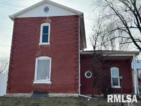 908 Spruce St, Quincy, IL 62301