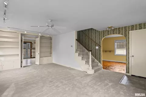 Living - 1315 W Ash St, Springfield, IL 62704 photo 1 of 7