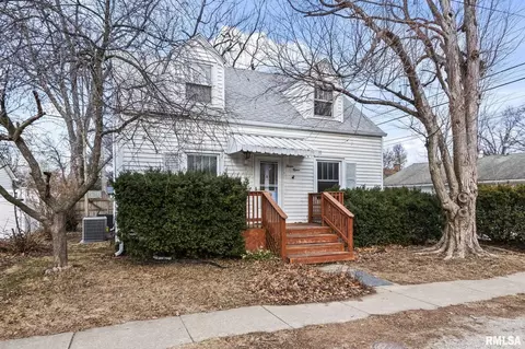 1315 W Ash St, Springfield, IL 62704