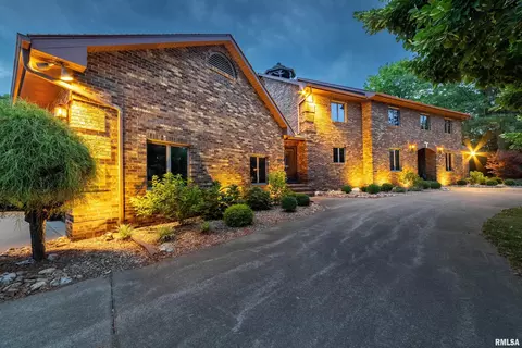 3939 Musholt Strasse Ln, Quincy, IL 62305