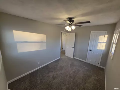 1921 N Albany St, Springfield, IL 62702 photo 6
