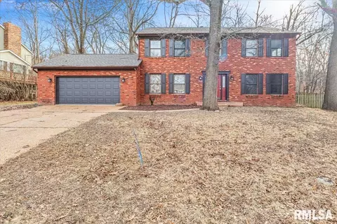 Exterior - 3920 W Bluffs Rd, Springfield, IL 62711 photo 2 of 6