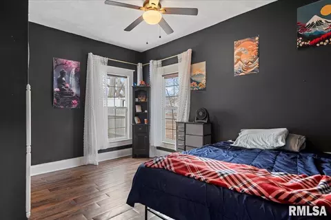 Bedroom - 443 W Vine St, Springfield, IL 62704 photo 1 of 2