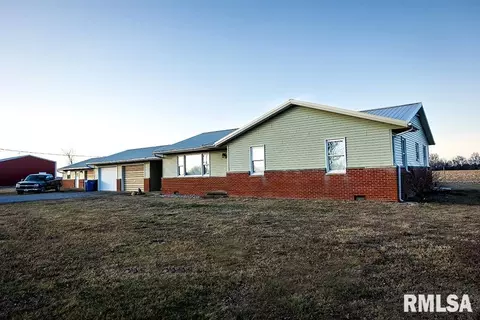 7671 Us Hwy 50 Hwy, Iuka, IL 62849