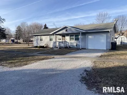 Other - 706 E Madison St, Casey, IL 62420 photo 2 of 15