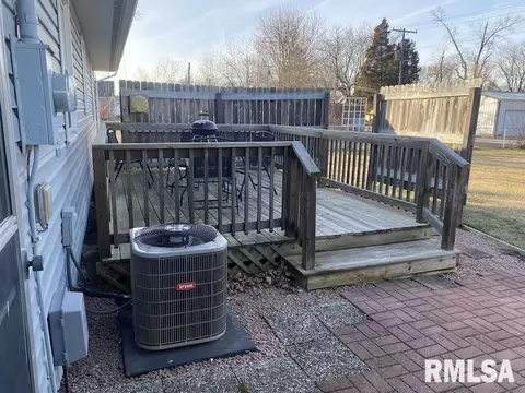 Exterior - 706 E Madison St, Casey, IL 62420 photo 11 of 11