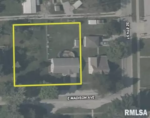 706 E Madison St, Casey, IL 62420