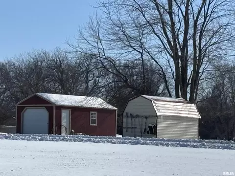 Other - 400 W Collins St, Mendon, IL 62351 photo 2 of 4