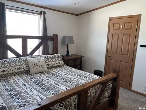 Bedroom - 400 W Collins St, Mendon, IL 62351 photo 2 of 5
