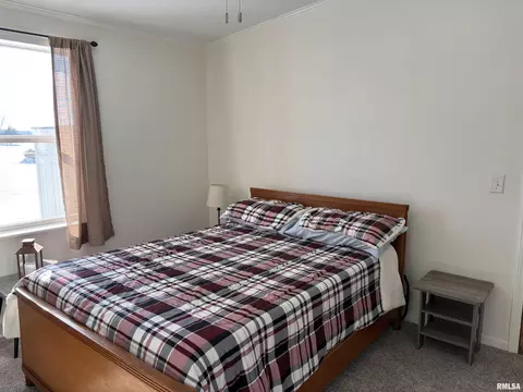 Bedroom - 400 W Collins St, Mendon, IL 62351 photo 5 of 5