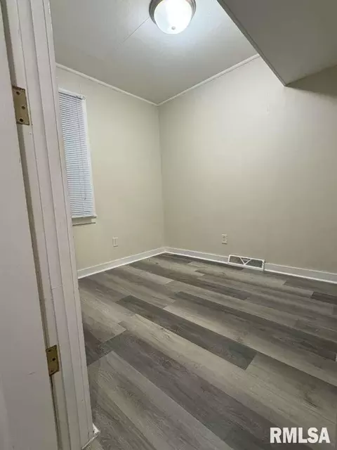 Other - 2267 Cincinnati Ave, Grandview, IL 62702 photo 5 of 13