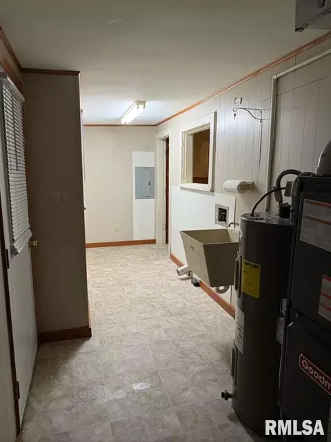 Other - 2267 Cincinnati Ave, Grandview, IL 62702 photo 7 of 13