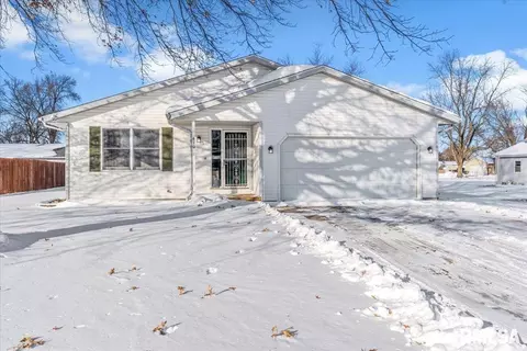 410 E Washington St, Auburn, IL 62615