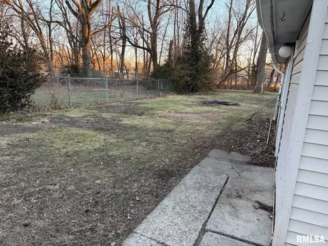 1800 E Stanford Ave, Springfield, IL 62703 photo 22