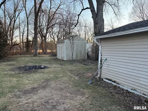 1800 E Stanford Ave, Springfield, IL 62703 photo 21