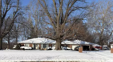 1038 E Morton Ave, Jacksonville, IL 62650