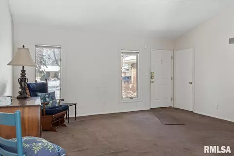 Living - 216 N Durkin Dr, Springfield, IL 62702 photo 1 of 1