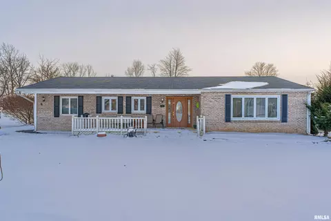 76 Nolen Dr, Decatur, IL 62521