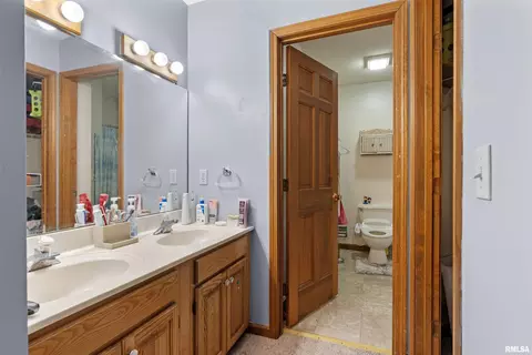 2928 Rainier Dr, Springfield, IL 62704 photo 13