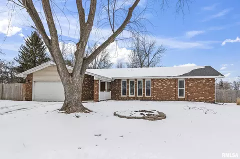 505 Emory Dr, Sherman, IL 62684