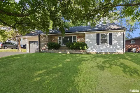 510 S Westgate Ave, Jacksonville, IL 62650