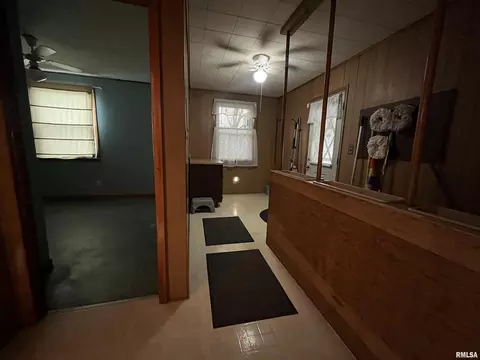 Entry Way - 1942 S 11th St, Springfield, IL 62703 photo 2 of 2