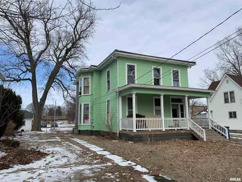 310 E Detroit Ave, Monmouth, IL 61462