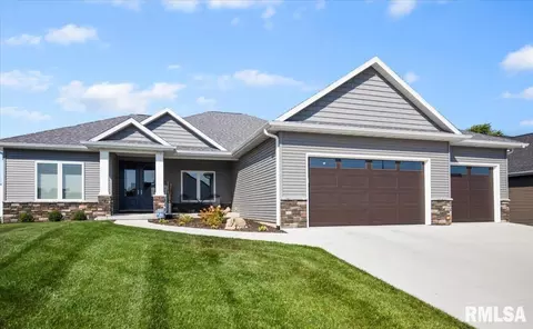 Exterior - 2813 Richardson Dr, Springfield, IL 62711 photo 2 of 7