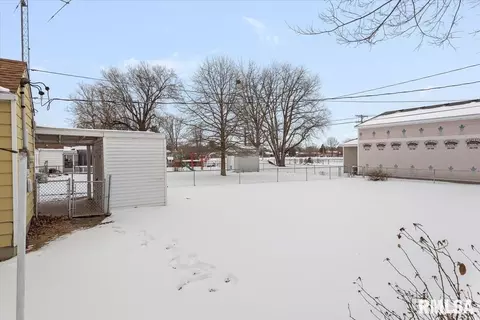 Exterior - 3012 Louise Ln, Springfield, IL 62702 photo 6 of 6