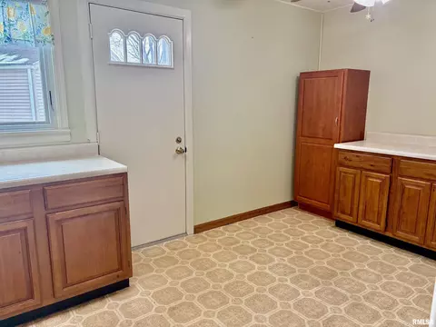 6 Ridge Ct, Springfield, IL 62703 photo 8