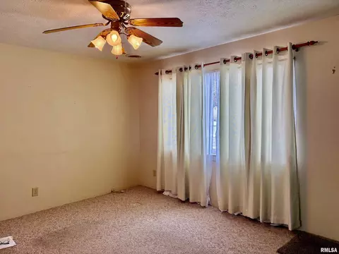 6 Ridge Ct, Springfield, IL 62703 photo 3
