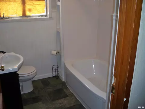 Bath - 2700 S State St, Springfield, IL 62704 photo 1 of 2