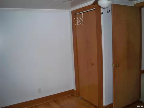 Bedroom - 2700 S State St, Springfield, IL 62704 photo 3 of 3