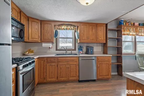 3304 Ellendale Dr, Springfield, IL 62704 photo 9