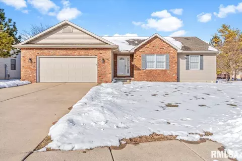 5205 Bunting Rd, Springfield, IL 62711