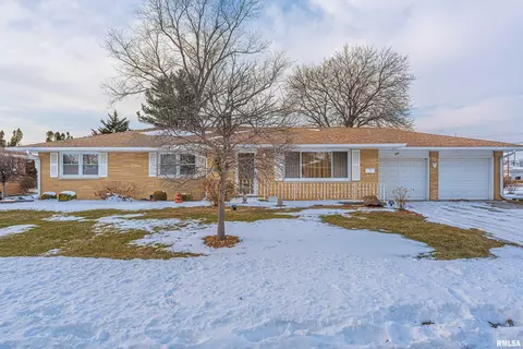 240 Regent, Lincoln, IL 62656