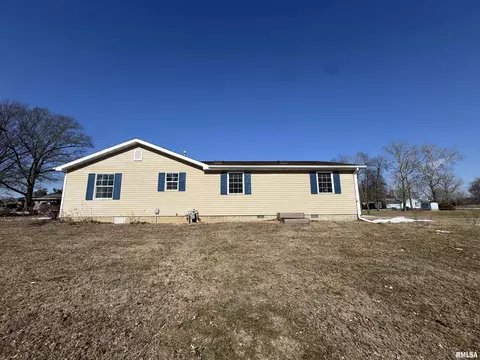 Exterior - 4140 Selfick Ln, Springfield, IL 62702 photo 5 of 11