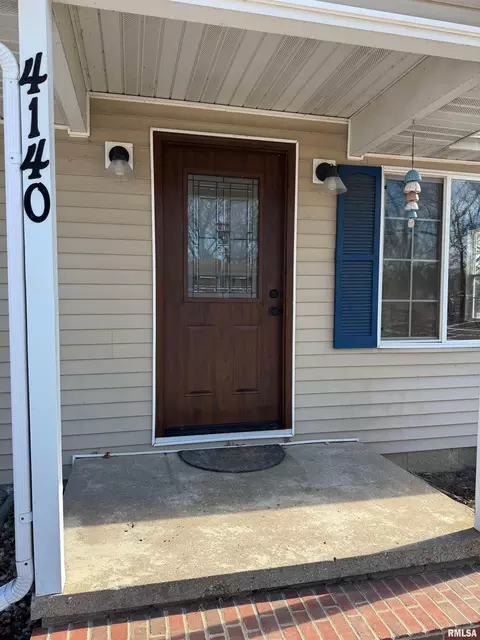 Exterior - 4140 Selfick Ln, Springfield, IL 62702 photo 6 of 11