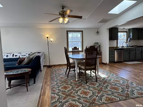 Dining - 4140 Selfick Ln, Springfield, IL 62702 photo 1 of 4