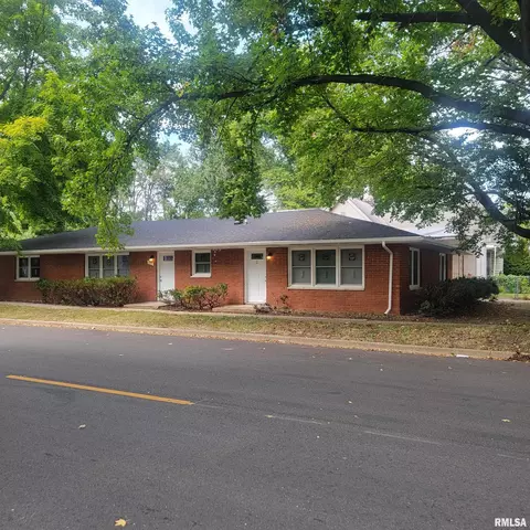 725 Spruce St, Springfield, IL 62704