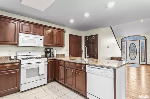 7713 W Outer Rd, Sherman, IL 62684 photo 10