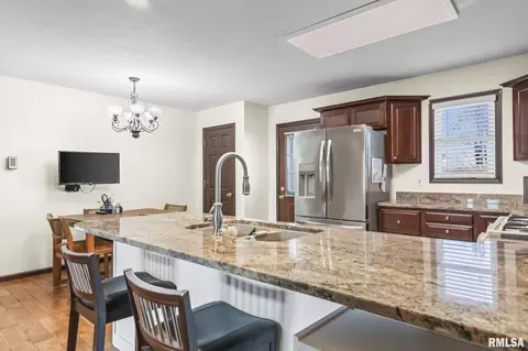 7713 W Outer Rd, Sherman, IL 62684 photo 11