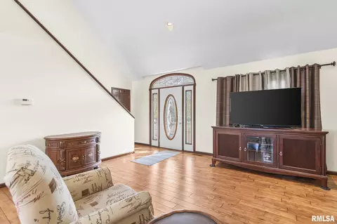 7713 W Outer Rd, Sherman, IL 62684 photo 5
