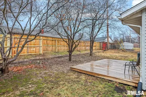 Exterior - 14077 Saint Joseph Rd, Athens, IL 62613 photo 1 of 3