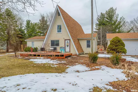 6897 N Cantrall Creek Rd, Cantrall, IL 62625